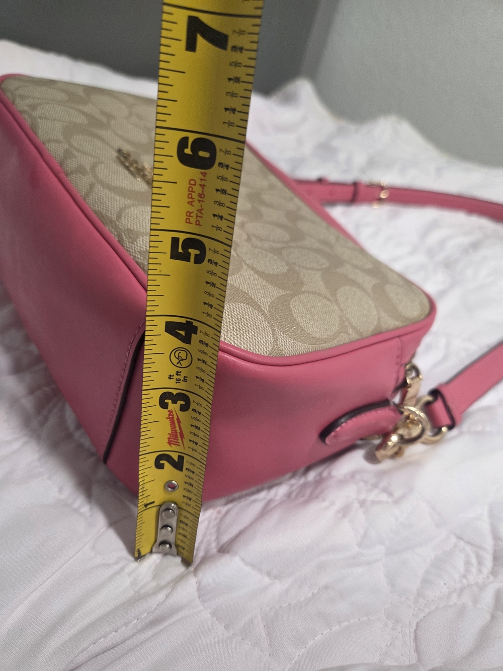 Coach Signature Canvas Crossbody Bag in Pink - Picture 5 of 12